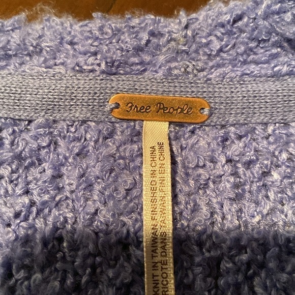 Free People V neck Slouchy Sweater size Small - Picture 7 of 9